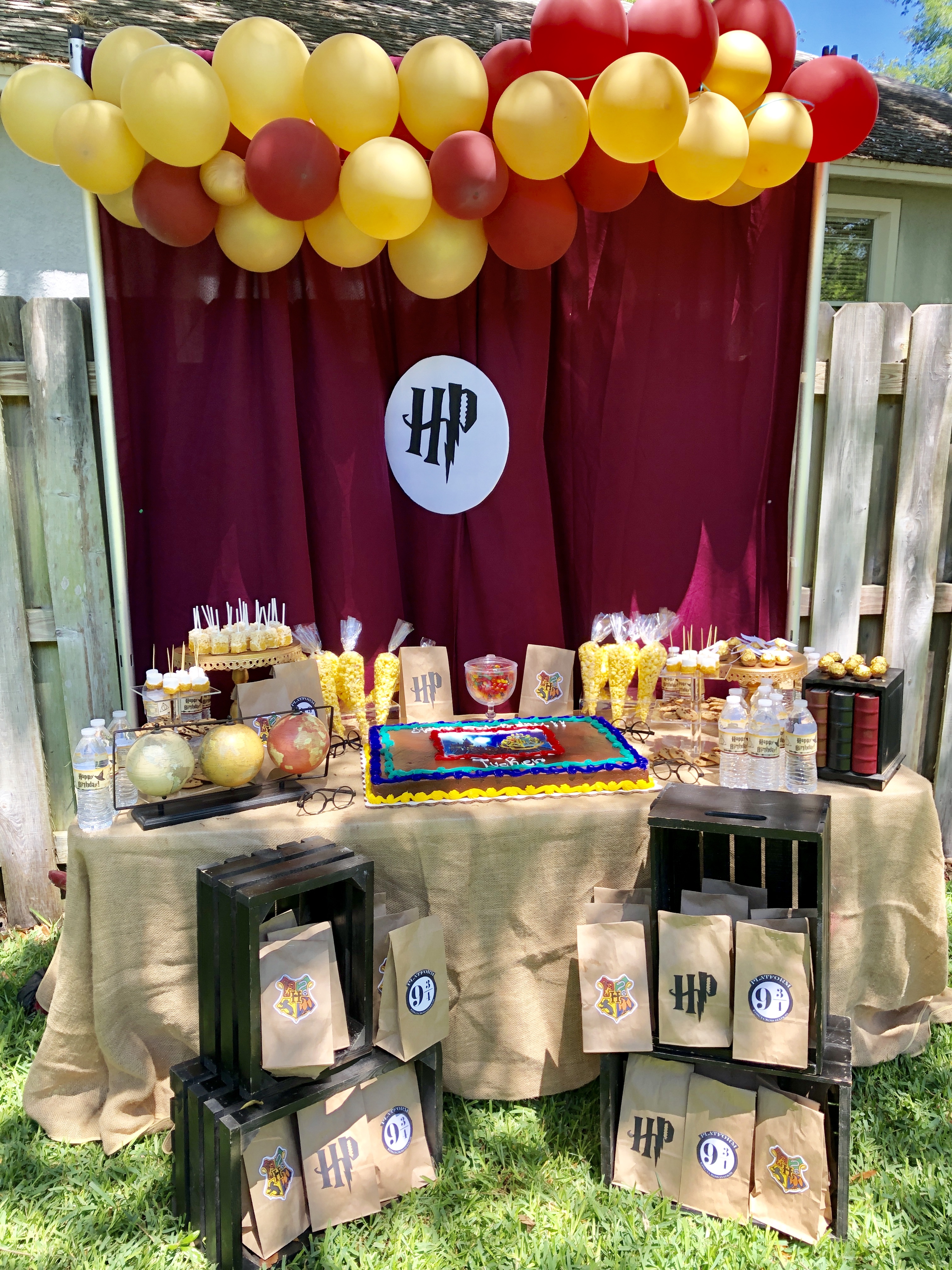 15 Best Harry Potter Birthday Party Ideas - Harry Potter Themed Birthday  Party Supplies