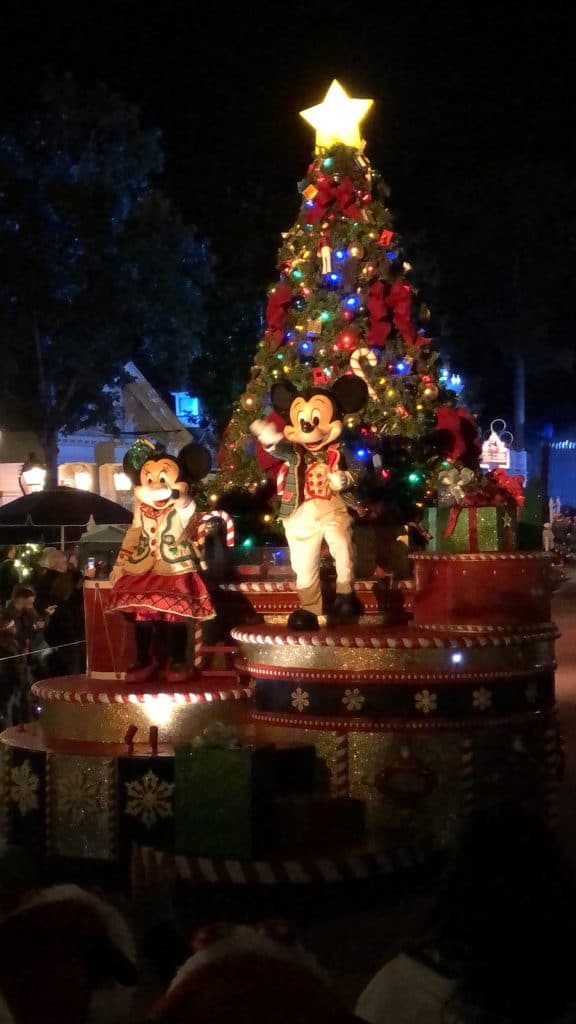 Mickey's Very Merry Christmas Party parade
