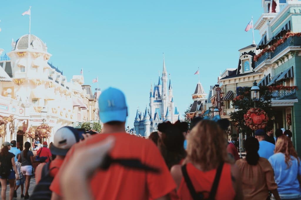 walt disney world crowd
